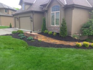 Patton Lawn Service - Residential Lawn Home Front 3